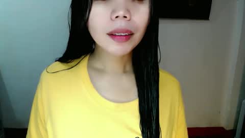 asuna_charming online show from December 5, 2025, 6:11 am