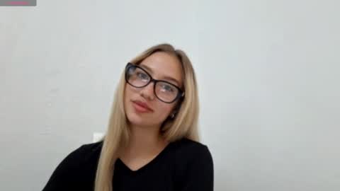 Diana online show from October 18, 2025, 1:56 pm