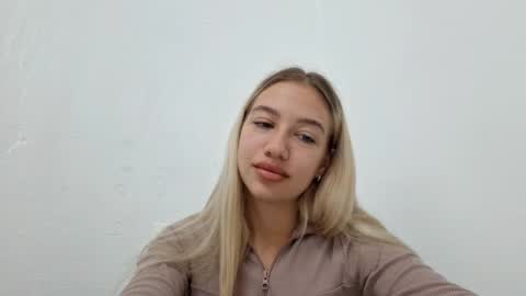 Diana online show from October 19, 2025, 9:54 am