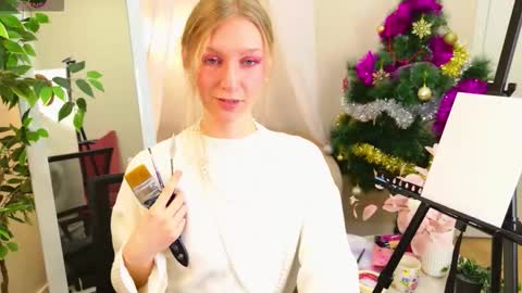 Asya online show from December 18, 2025, 6:19 am