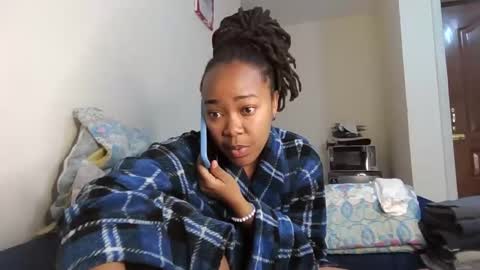 Snapshot of atara_seren chatting on June 6, 2026, 5:23 am atara_seren online show from June 6, 2026, 5:23 am