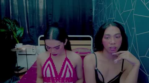 atashakendall online show from December 2, 2025, 1:33 am