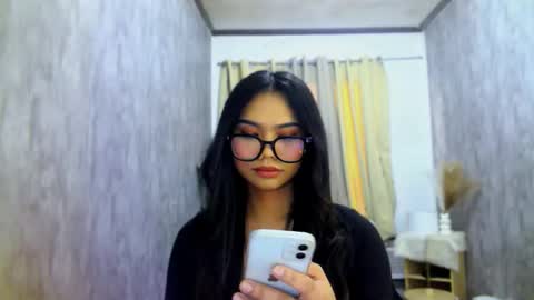 atashakendall online show from February 13, 2026, 2:40 am