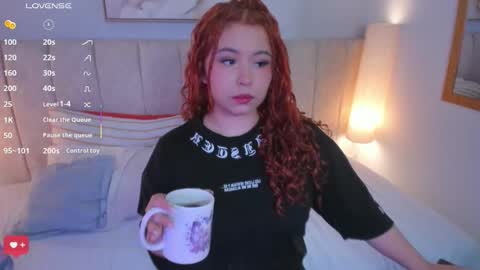 sofia online show from February 4, 2026, 2:06 am