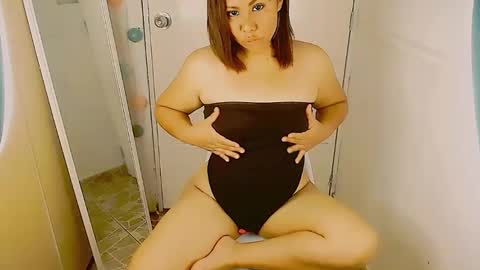 Xixi2024 online show from December 8, 2024, 1:46 am