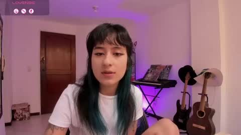 Snapshot of atenea_dragon__ chatting on July 26, 2026, 8:27 pm Atenea online show from July 26, 2026, 8:27 pm