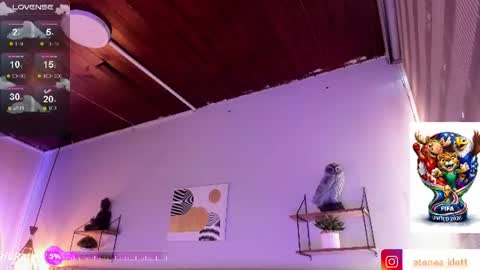 Snapshot of atenea_klett_ chatting on June 15, 2026, 1:35 pm ATENEA online show from June 15, 2026, 1:35 pm