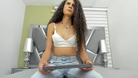 Snapshot of atenea_sexxx chatting on June 3, 2026, 3:53 am atenea online show from June 3, 2026, 3:53 am