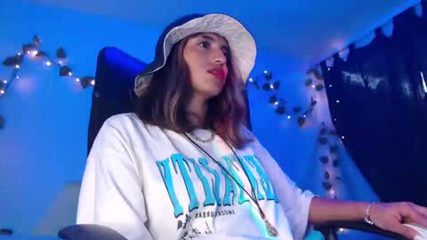 Atenea online show from December 7, 2024, 6:15 pm