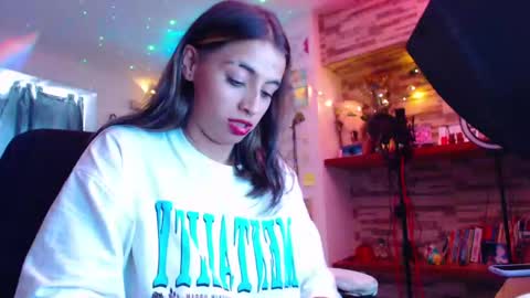 Atenea online show from February 14, 2025, 3:05 pm