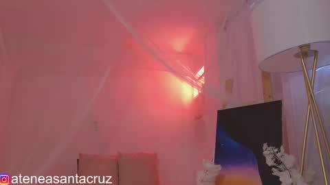 Atenea  online show from September 19, 2025, 9:04 pm