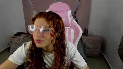 Snapshot of ateneaxht chatting on June 27, 2026, 10:04 pm ateneaxht online show from June 27, 2026, 10:04 pm