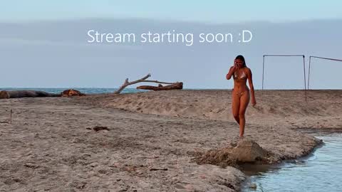 Snapshot of athena_makri05 chatting on December 4, 2025, 4:48 pm ATENEA MAKRI online show from December 4, 2025, 4:48 pm