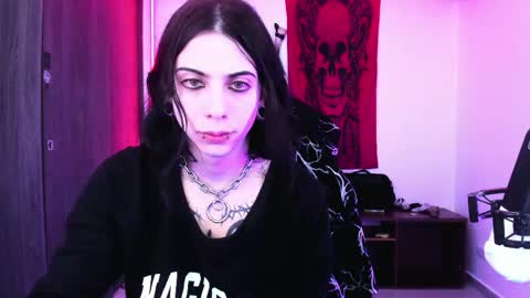 athenauwu online show from April 20, 2026, 8:17 am