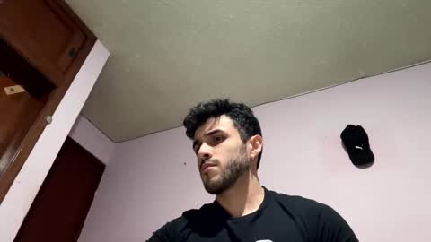 Snapshot of athlete_boy22 chatting on October 19, 2025, 10:05 am Atlas online show from October 19, 2025, 10:05 am