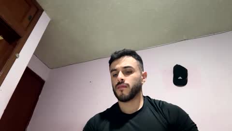 Snapshot of athlete_boy22 chatting on October 29, 2025, 9:11 am Atlas online show from October 29, 2025, 9:11 am