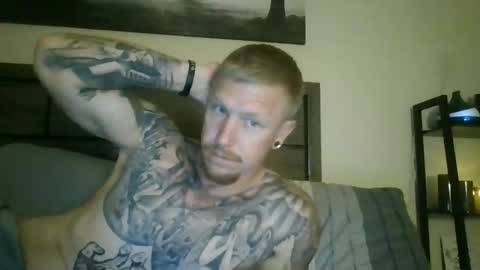 AthleticWhiteboy777 online show from June 11, 2026, 4:54 am