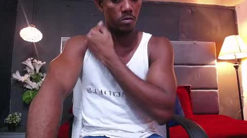 Snapshot of athleticbig_cock chatting on October 11, 2025, 2:00 am ATHLETIC COCK online show from October 11, 2025, 2:00 am