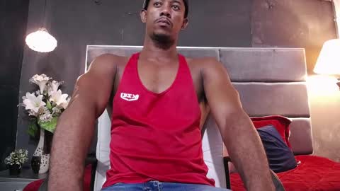Snapshot of athleticbig_cock chatting on October 14, 2025, 1:28 am ATHLETIC COCK online show from October 14, 2025, 1:28 am