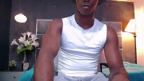 Snapshot of athleticbig_cock chatting on November 9, 2025, 1:59 am ATHLETIC COCK online show from November 9, 2025, 1:59 am