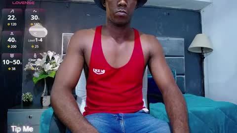 Snapshot of athleticbig_cock chatting on November 12, 2025, 2:12 am ATHLETIC COCK online show from November 12, 2025, 2:12 am
