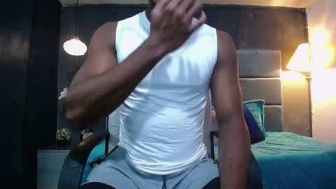 Snapshot of athleticbig_cock chatting on November 13, 2025, 1:59 am ATHLETIC COCK online show from November 13, 2025, 1:59 am