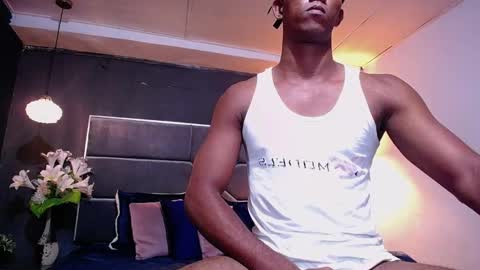 Snapshot of athleticbig_cock chatting on November 26, 2025, 2:12 am ATHLETIC COCK online show from November 26, 2025, 2:12 am