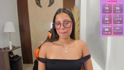 Snapshot of atiena_ chatting on May 25, 2026, 7:09 pm Atiena online show from May 25, 2026, 7:09 pm