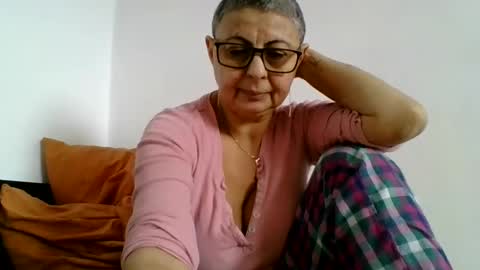 atikaarea online show from January 13, 2025, 11:41 am