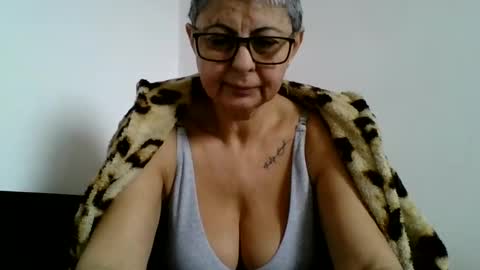 atikaarea online show from February 15, 2025, 8:11 am