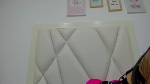 Snapshot of atilana_diaz chatting on February 16, 2026, 4:03 pm Atilana Diaz online show from February 16, 2026, 4:03 pm