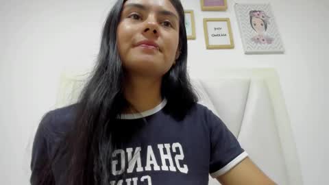 Snapshot of atilana_diaz chatting on February 26, 2026, 5:01 pm Atilana Diaz online show from February 26, 2026, 5:01 pm
