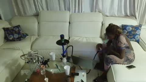 Lovely and Japan online show from April 24, 2026, 6:38 am