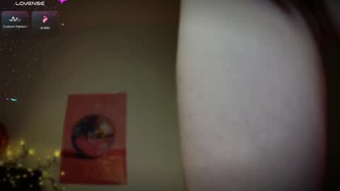 Snapshot of atlantisdreams chatting on June 3, 2026, 10:04 pm Coral online show from June 3, 2026, 10:04 pm