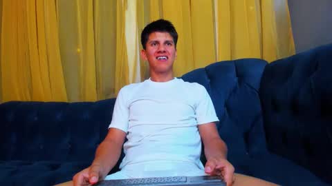 Snapshot of atlas_desire chatting on January 9, 2026, 12:46 am Atlas Desire online show from January 9, 2026, 12:46 am