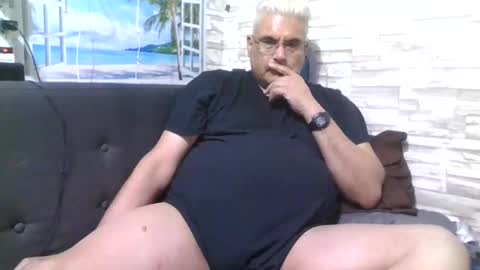 A online show from November 15, 2025, 7:54 pm