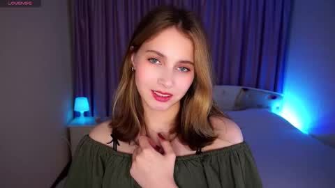 Jolyn online show from November 1, 2025, 6:15 am