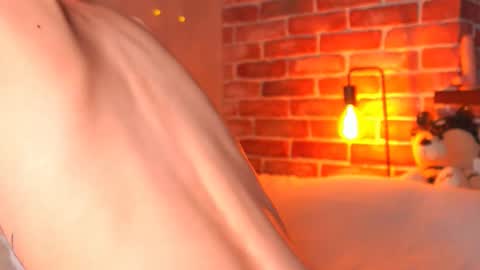 Sarah Doll online show from September 24, 2025, 7:39 pm