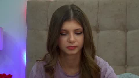 Snapshot of audreybarlow chatting on February 5, 2025, 12:27 pm Audrey online show from February 5, 2025, 12:27 pm