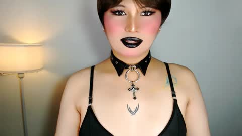 Snapshot of audreyholloway chatting on June 7, 2026, 9:35 am Audrey online show from June 7, 2026, 9:35 am