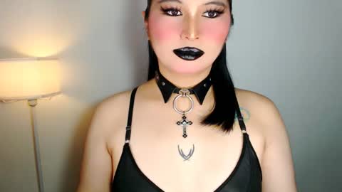 Snapshot of audreyholloway chatting on June 16, 2026, 9:23 am Audrey online show from June 16, 2026, 9:23 am