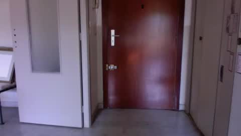 auguste061400 online show from December 3, 2024, 9:33 am