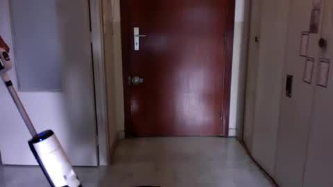 auguste061400 online show from October 27, 2025, 8:40 am