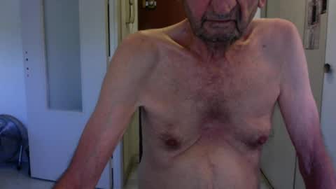 auguste688483 online show from June 20, 2026, 1:47 pm
