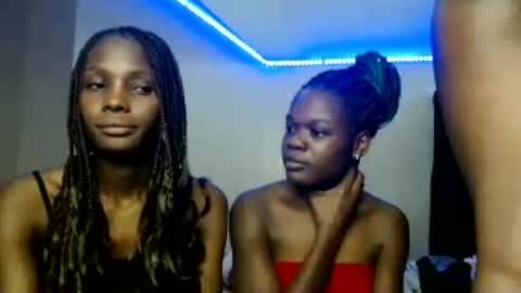 Snapshot of auleria chatting on June 25, 2026, 5:12 am Auleria online show from June 25, 2026, 5:12 am