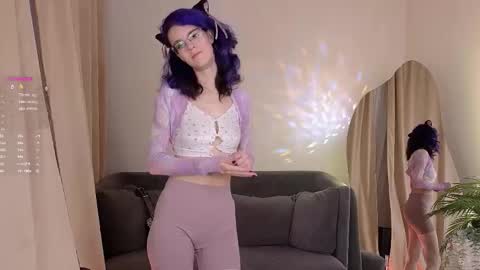 Snapshot of auralana chatting on October 21, 2025, 6:58 am Lana online show from October 21, 2025, 6:58 am