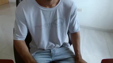 Snapshot of aureliv1 chatting on July 12, 2026, 10:01 pm Aureliano online show from July 12, 2026, 10:01 pm