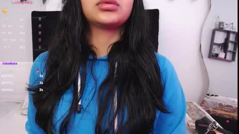 aurelynegp online show from September 25, 2025, 11:25 am