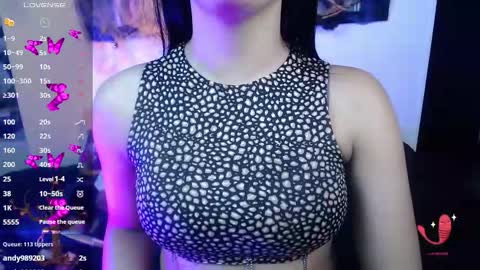 aurelynegp online show from October 25, 2025, 12:02 pm