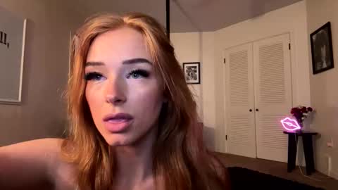 Snapshot of auriamist chatting on March 3, 2026, 2:18 am auriamist online show from March 3, 2026, 2:18 am